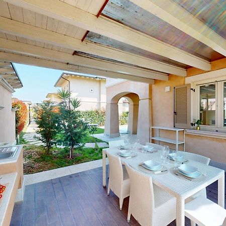 Villa Dolcevita By Bookinggardalake Манерба дел Гарда Екстериор снимка