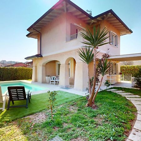 Villa Dolcevita By Bookinggardalake Манерба дел Гарда Екстериор снимка