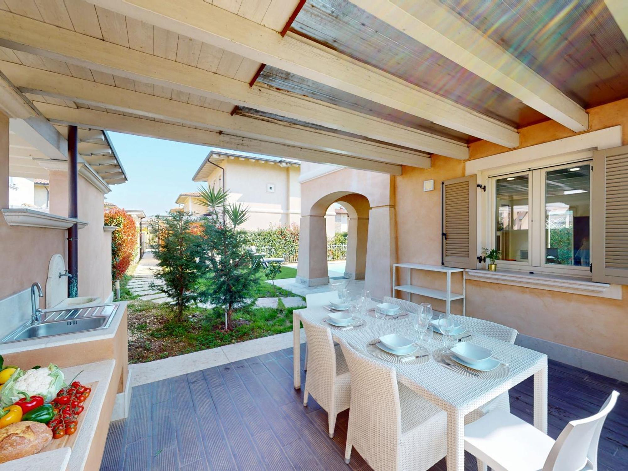 Villa Dolcevita By Bookinggardalake Манерба дел Гарда Екстериор снимка