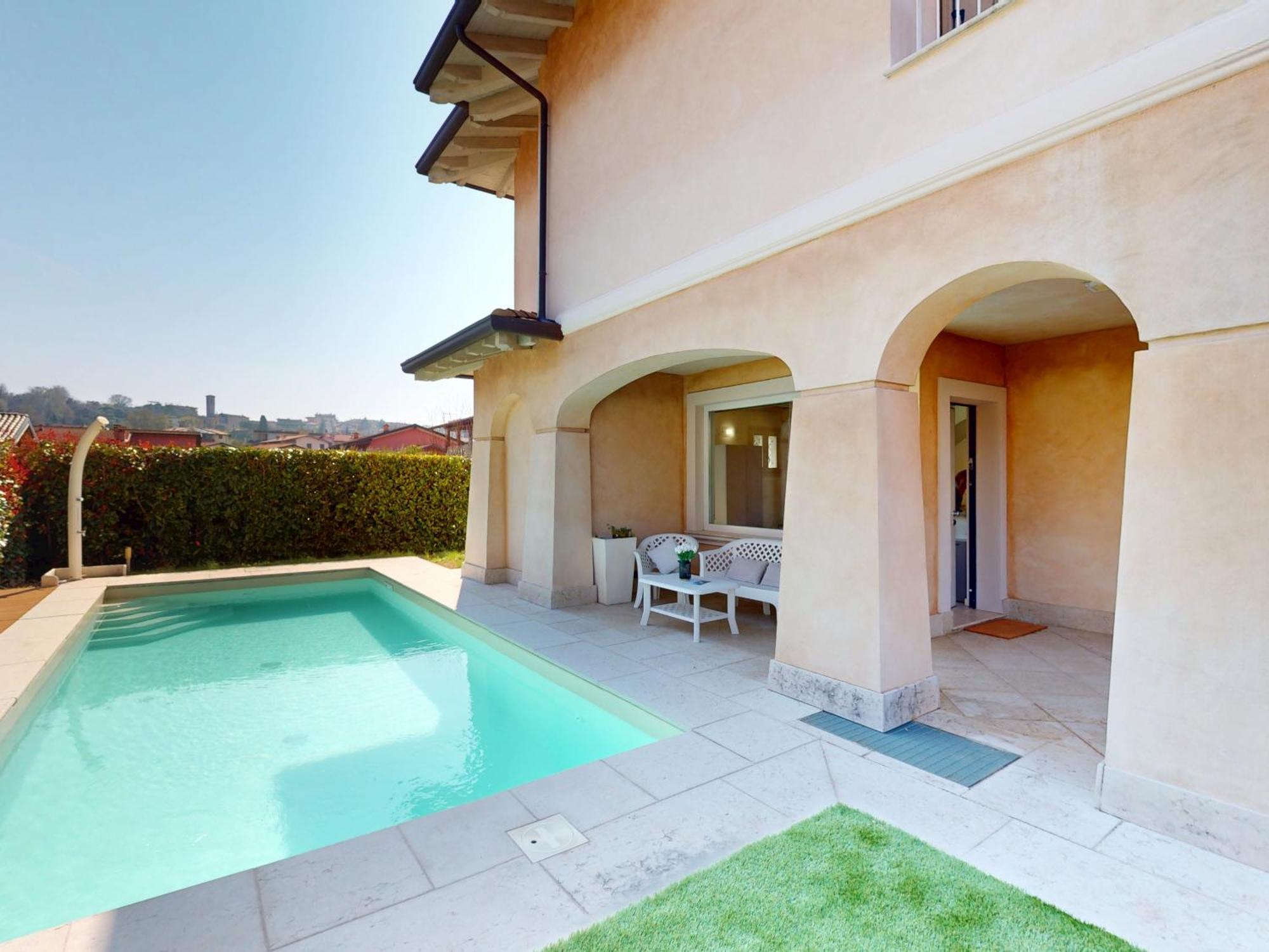 Villa Dolcevita By Bookinggardalake Манерба дел Гарда Екстериор снимка