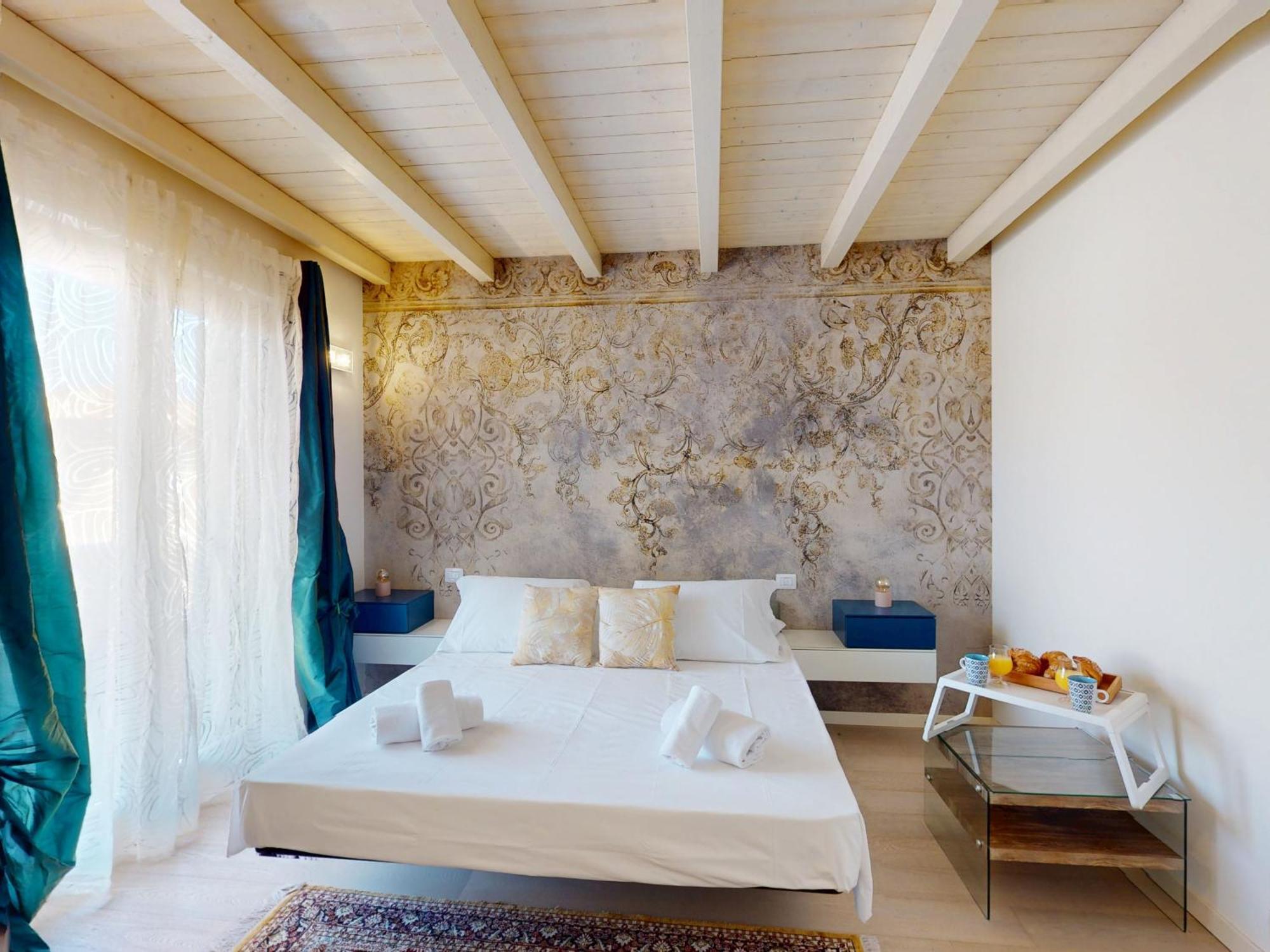 Villa Dolcevita By Bookinggardalake Манерба дел Гарда Екстериор снимка