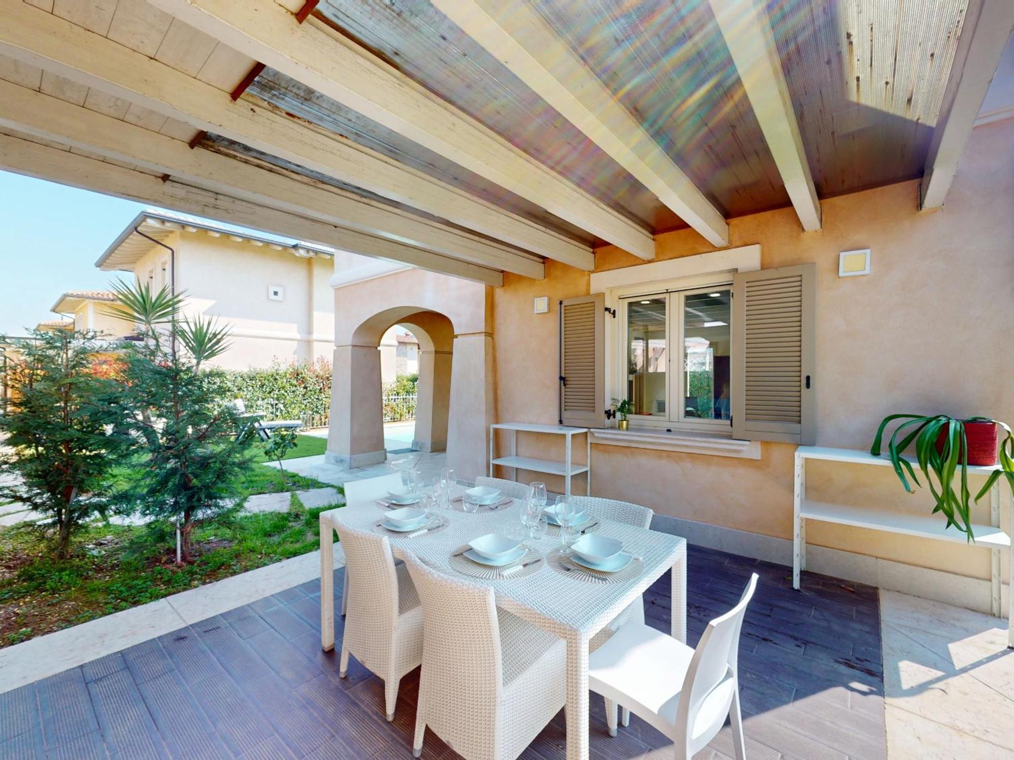 Villa Dolcevita By Bookinggardalake Манерба дел Гарда Екстериор снимка